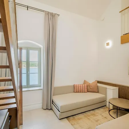 Marshal Heritage Otel 4*