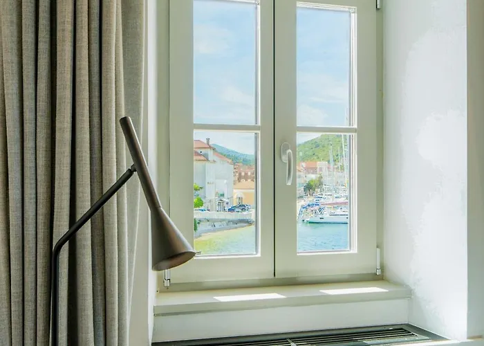 Marshal Heritage Hotel
