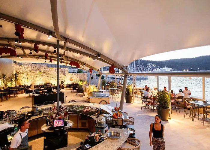 Marshal Heritage Hotel Vis