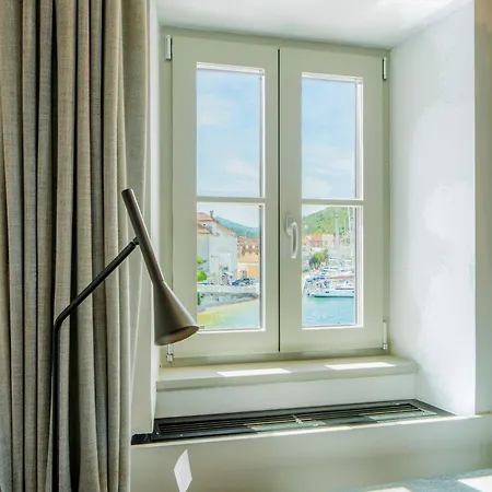 Marshal Heritage Hotel