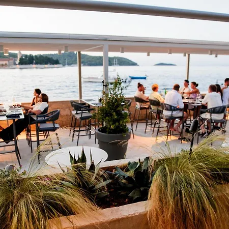 Marshal Heritage 4* Vis