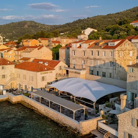 Marshal Heritage Hotel Vis