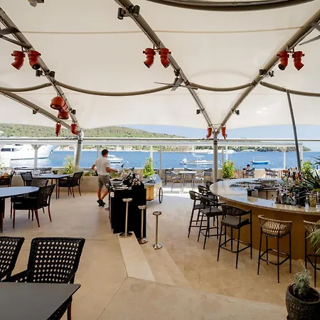 Marshal Heritage Hotel Vis