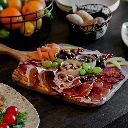 Marshal Heritage Vis